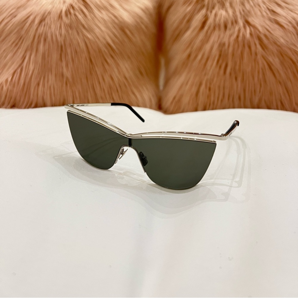 Saint Laurent Woman Sunglasses - Picture 11 of 16